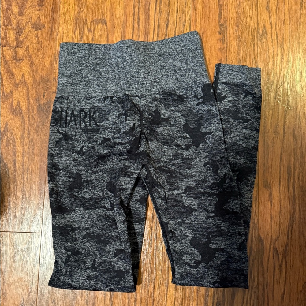 Gymshark Leggings - Picture 2 of 3